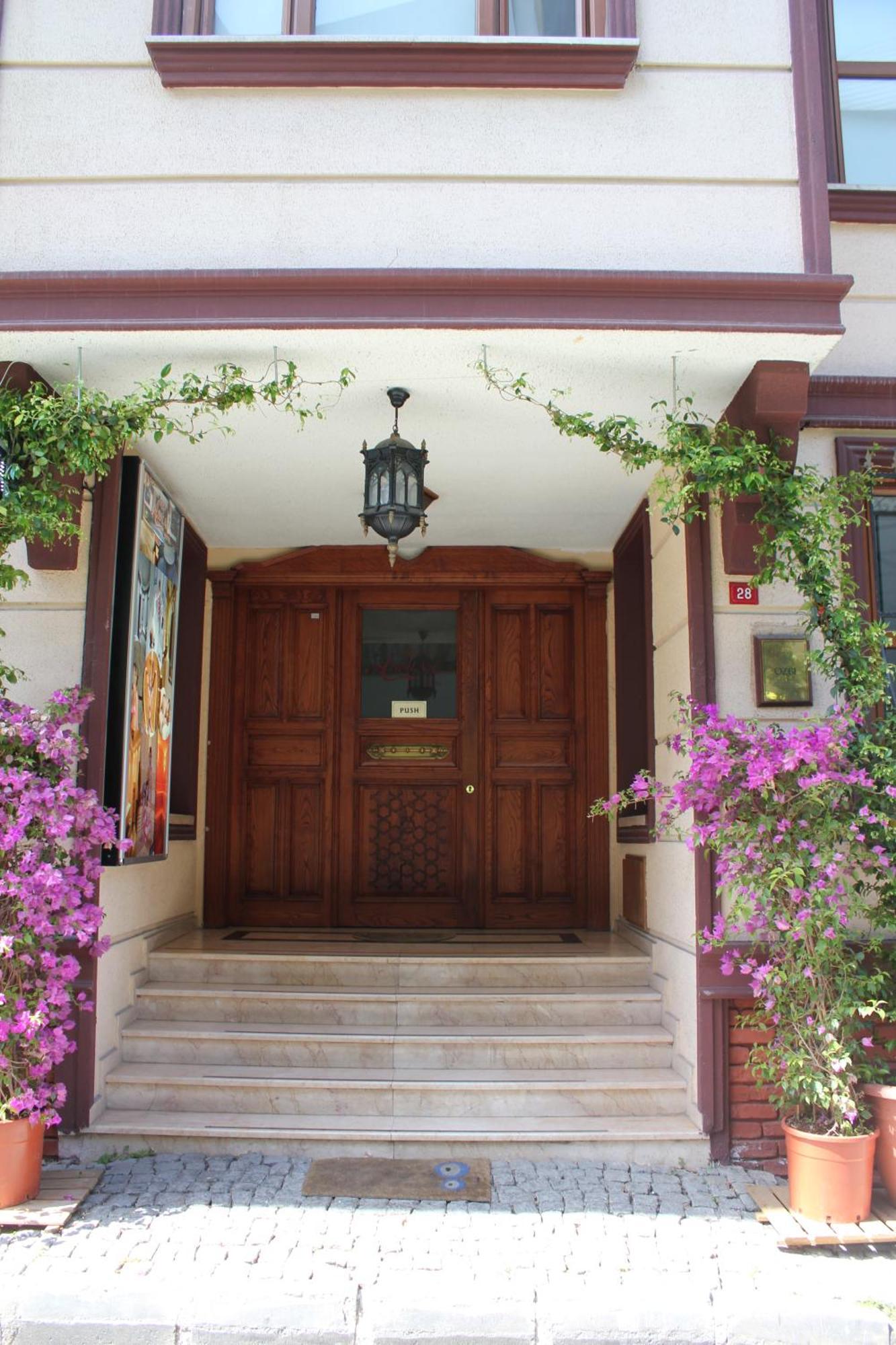 Aruna Boutique Hotel Истанбул Екстериор снимка